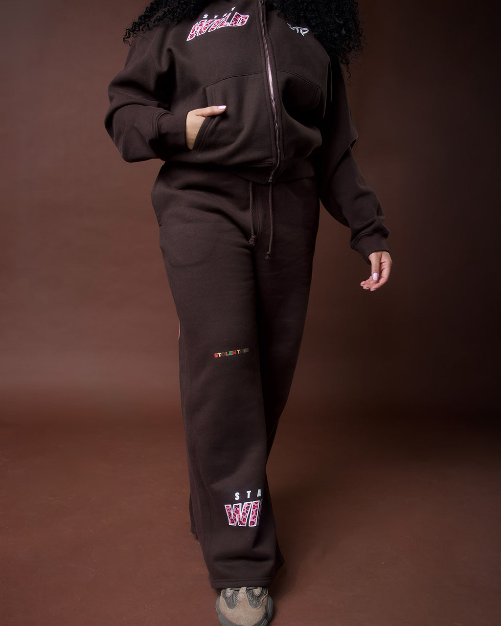 Goosebumps Fleece Drawstring Straight-Leg Sweatpants