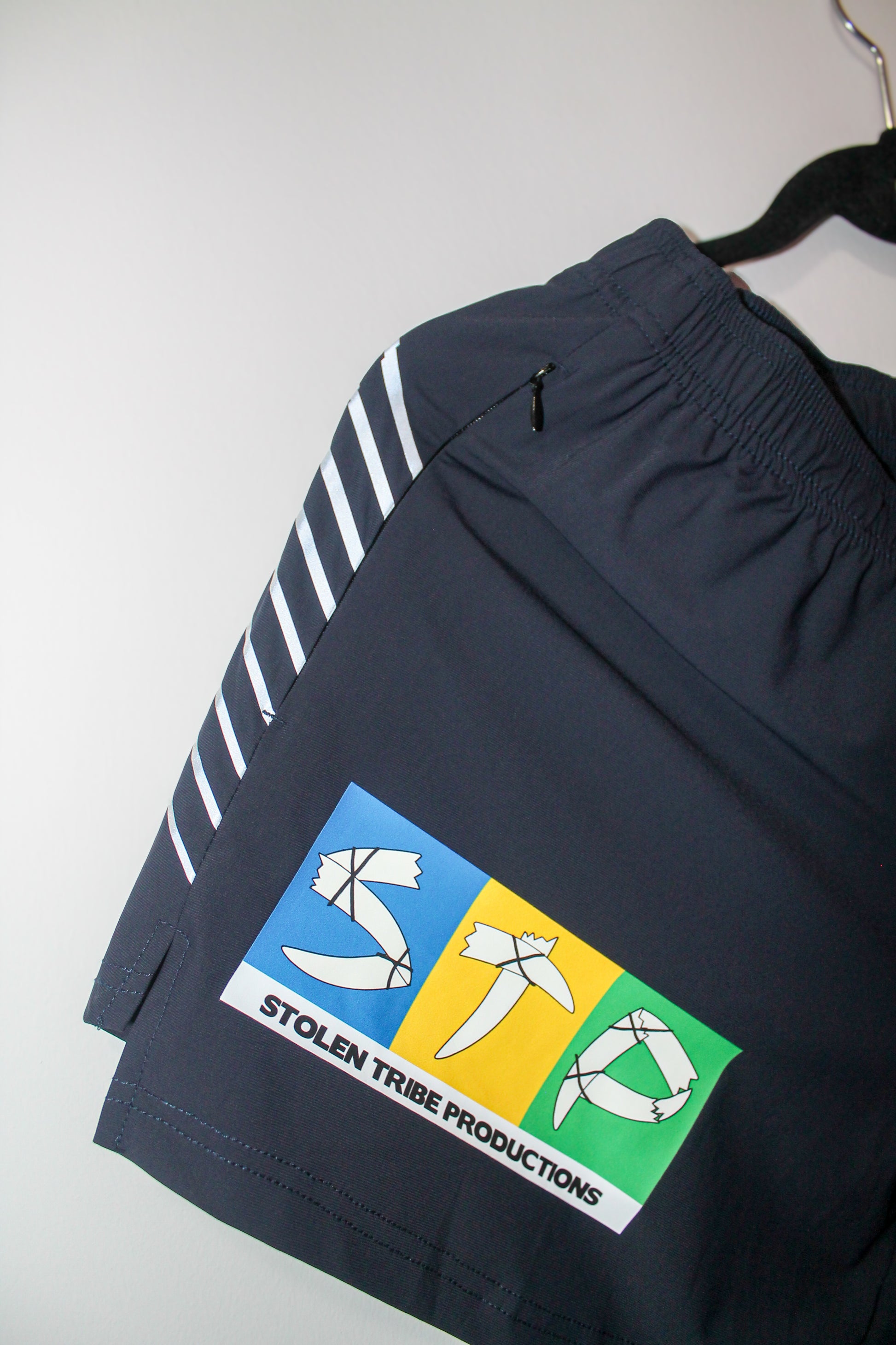 Men's Island Side-Stripe Performance Shorts