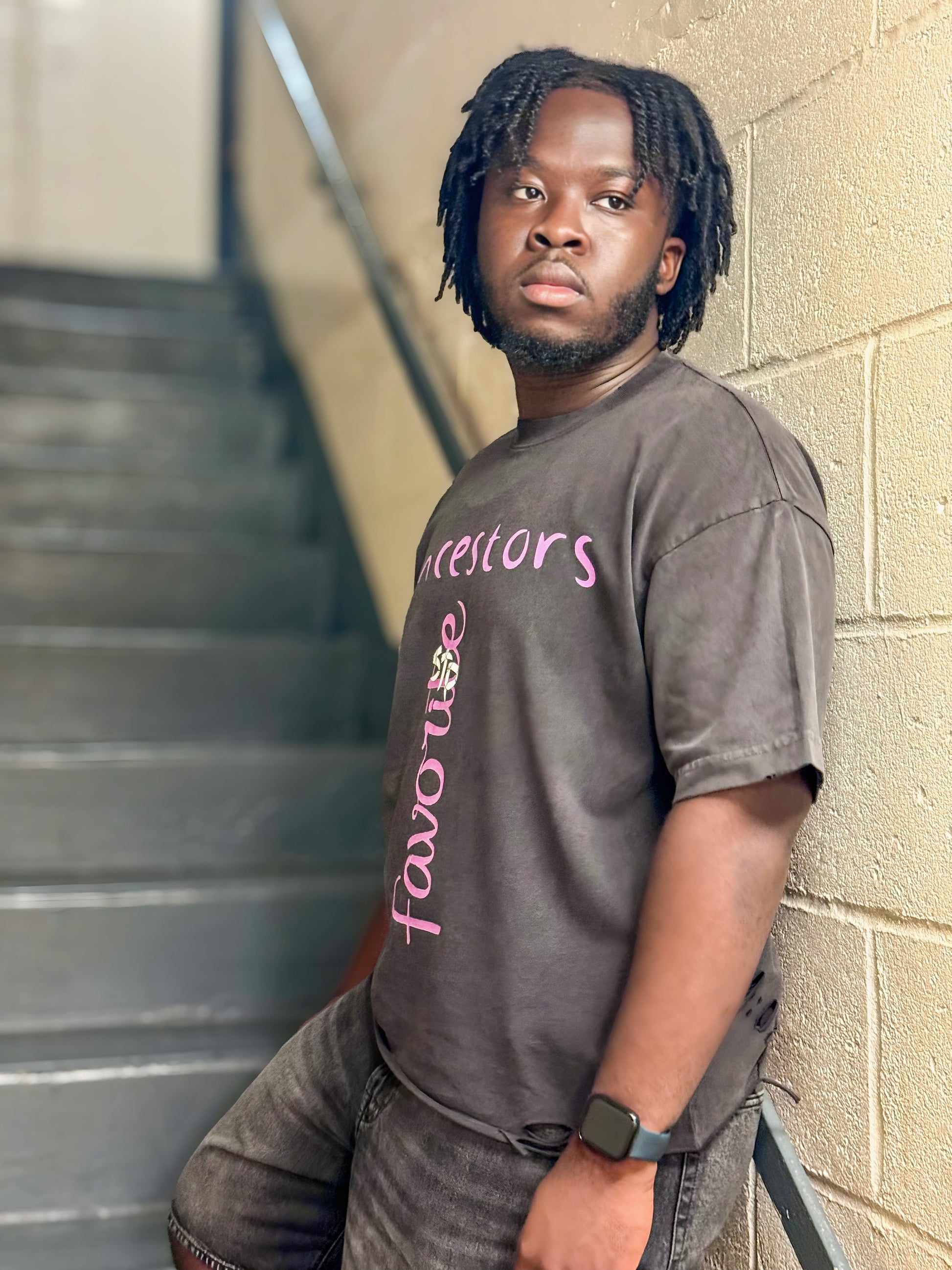 Snow Washed Raw-Hem Legacy T-Shirt