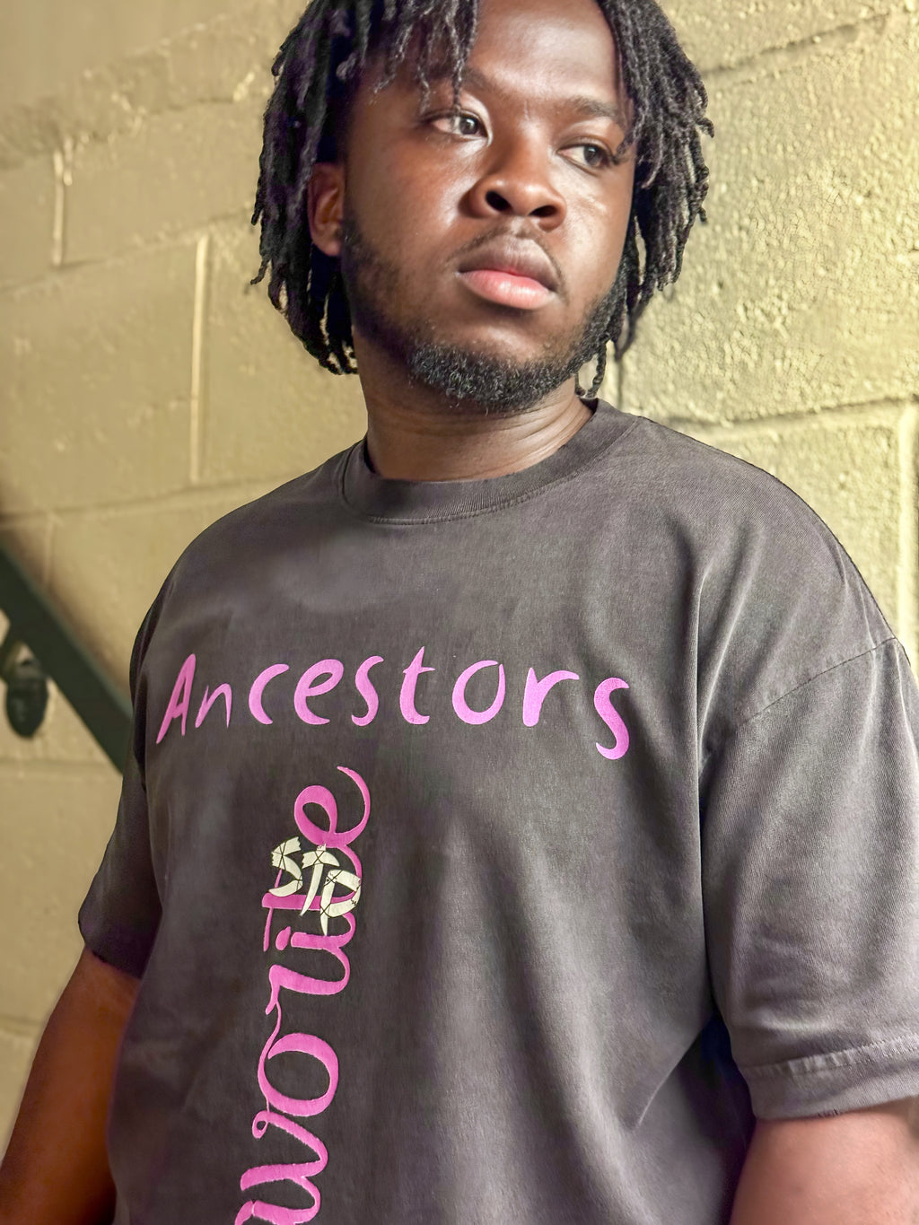 Snow Washed Raw-Hem Legacy T-Shirt