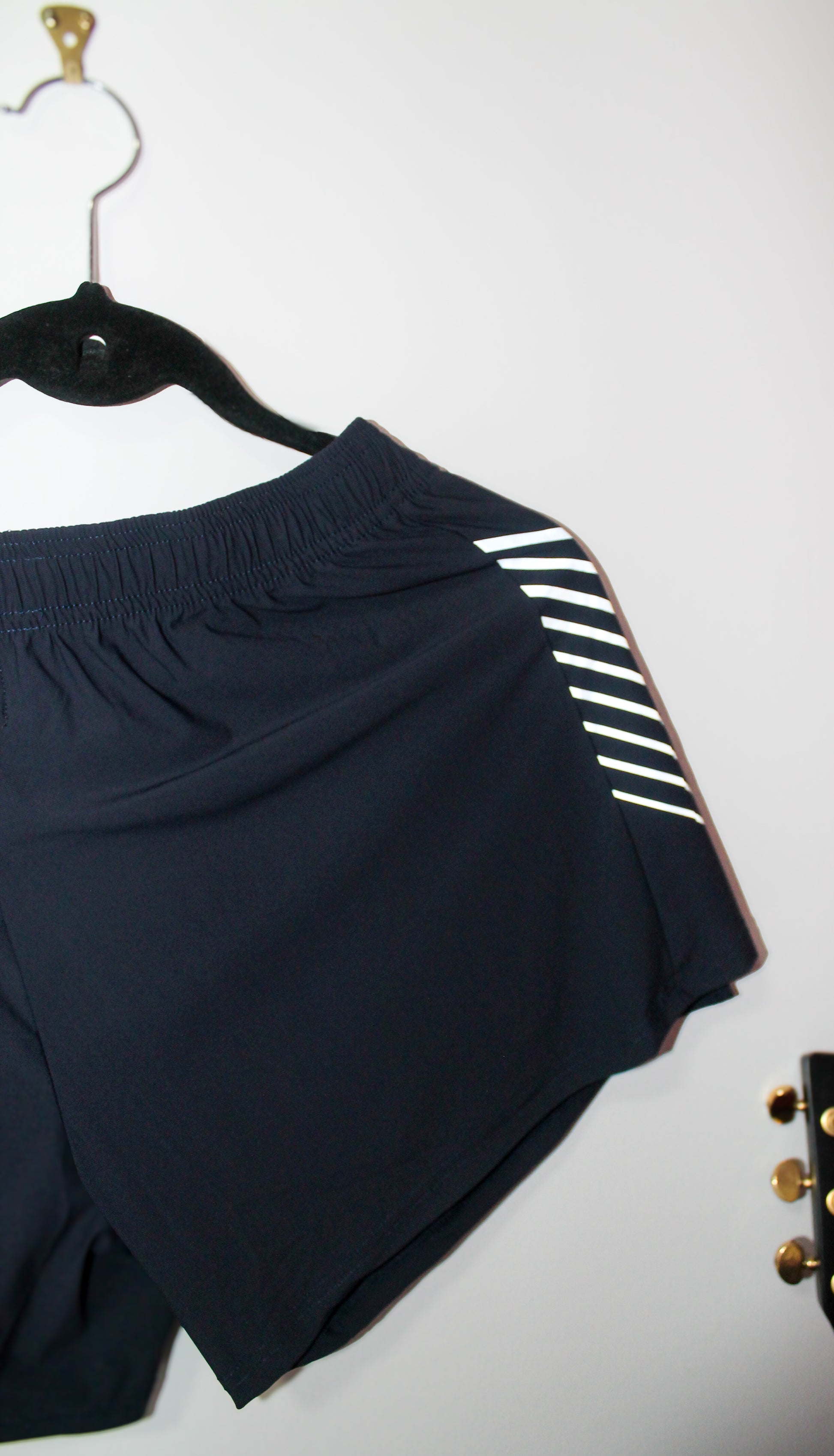 Men's Island Side-Stripe Performance Shorts