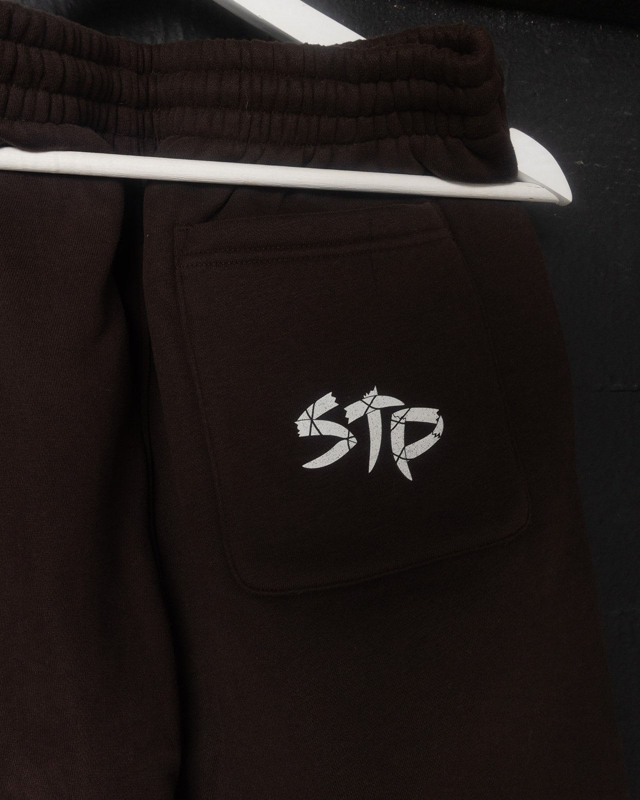 Goosebumps Fleece Drawstring Straight-Leg Sweatpants
